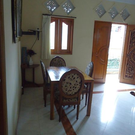 The Reinhold Guesthouse Bali Kerobokan  Ngoại thất bức ảnh