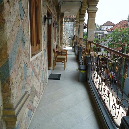 The Reinhold Guesthouse Bali Kerobokan  Ngoại thất bức ảnh