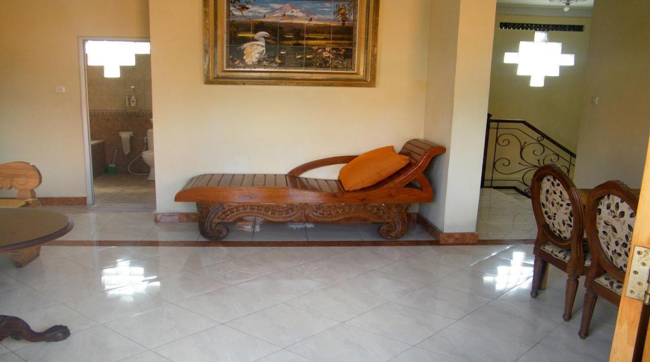 The Reinhold Guesthouse Bali Kerobokan  Ngoại thất bức ảnh