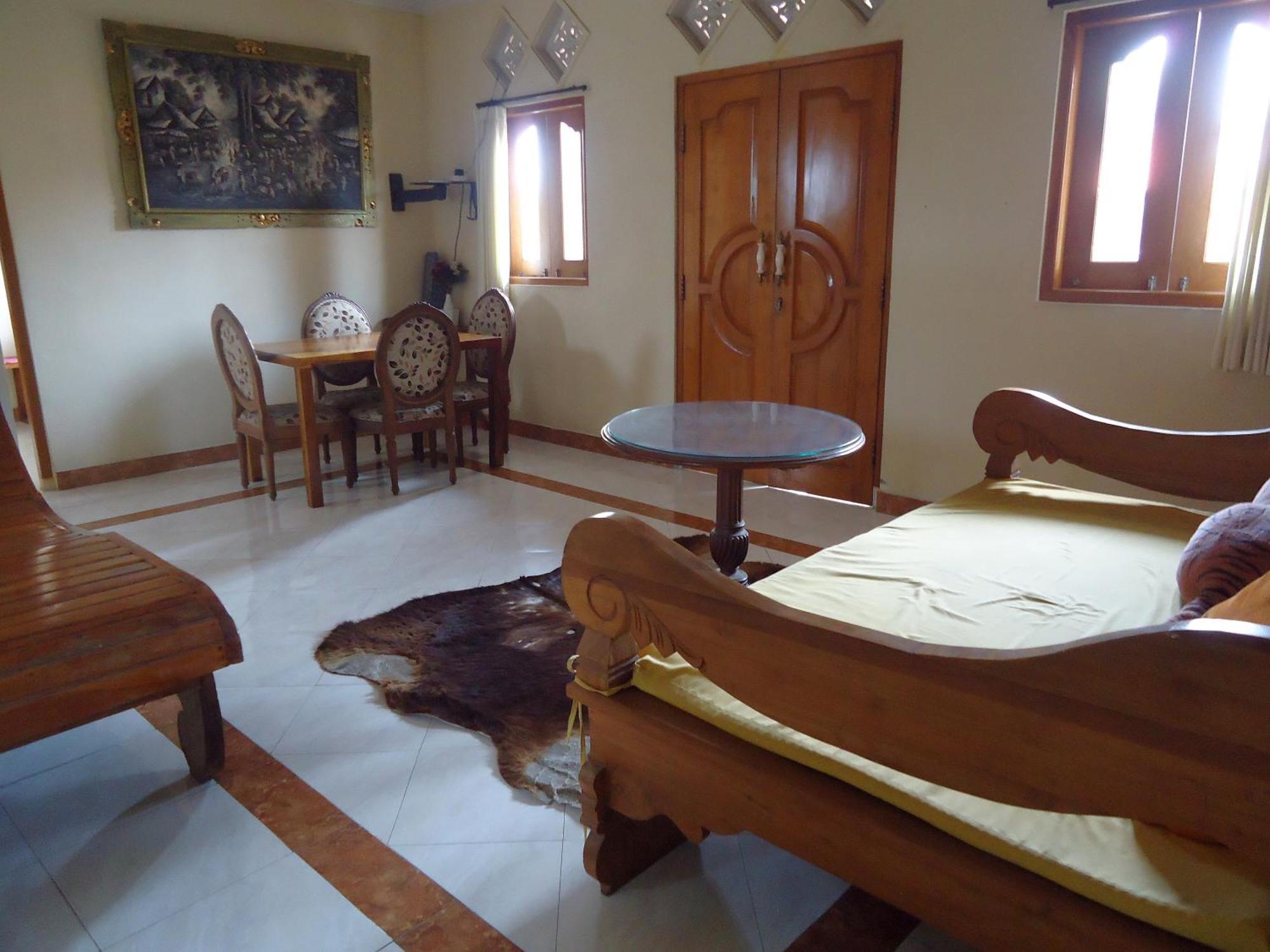 The Reinhold Guesthouse Bali Kerobokan  Ngoại thất bức ảnh