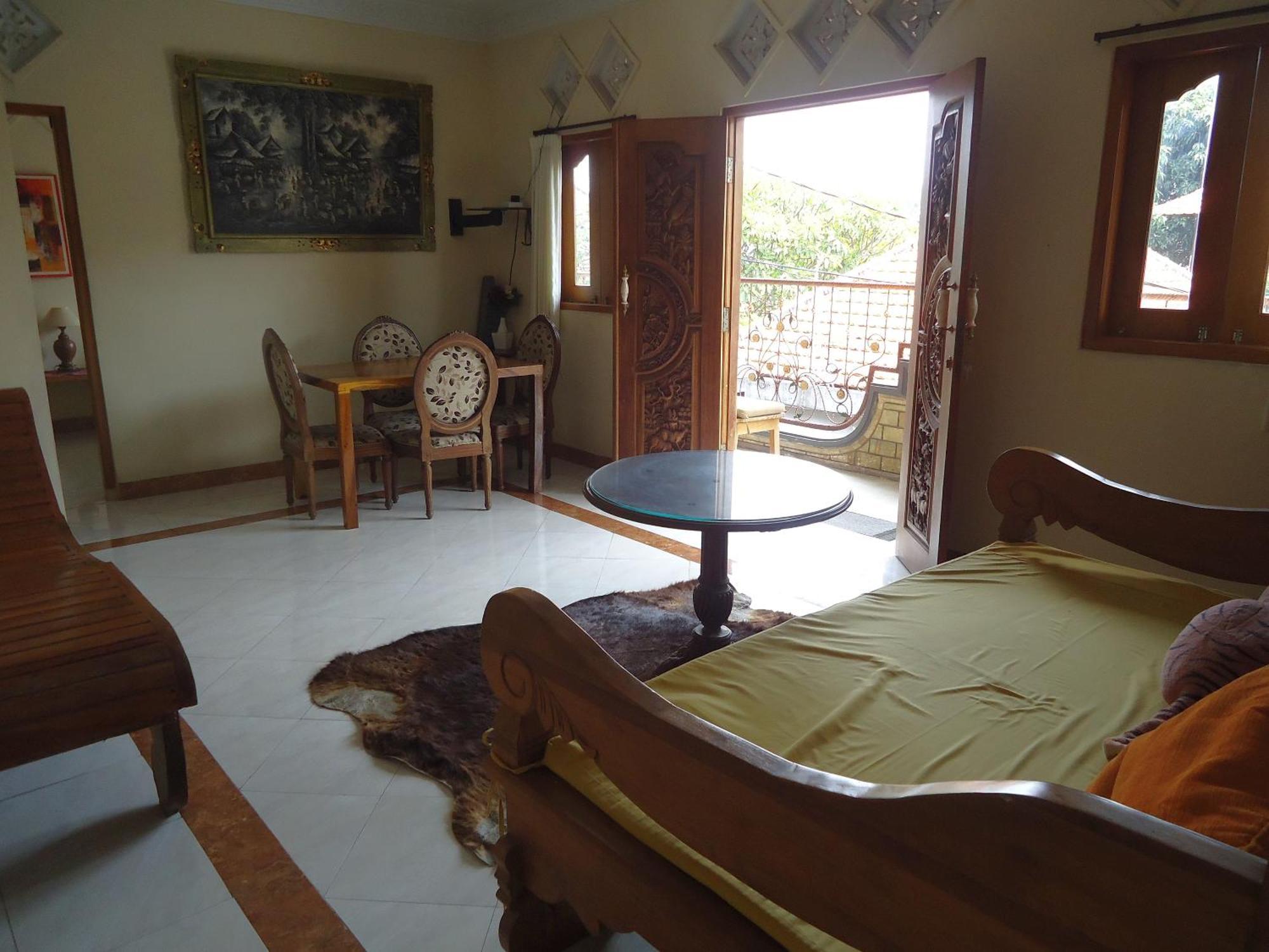 The Reinhold Guesthouse Bali Kerobokan  Ngoại thất bức ảnh