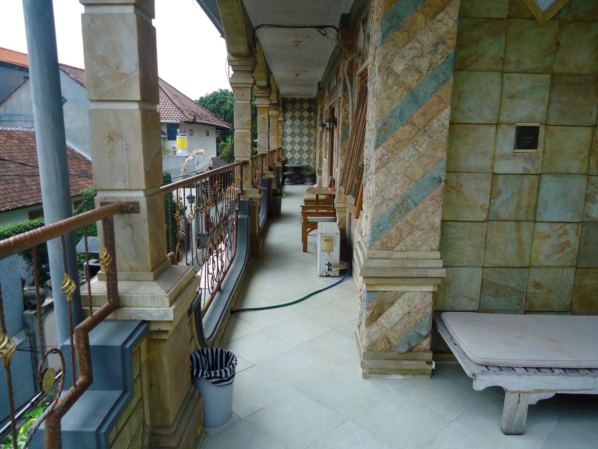 The Reinhold Guesthouse Bali Kerobokan  Ngoại thất bức ảnh