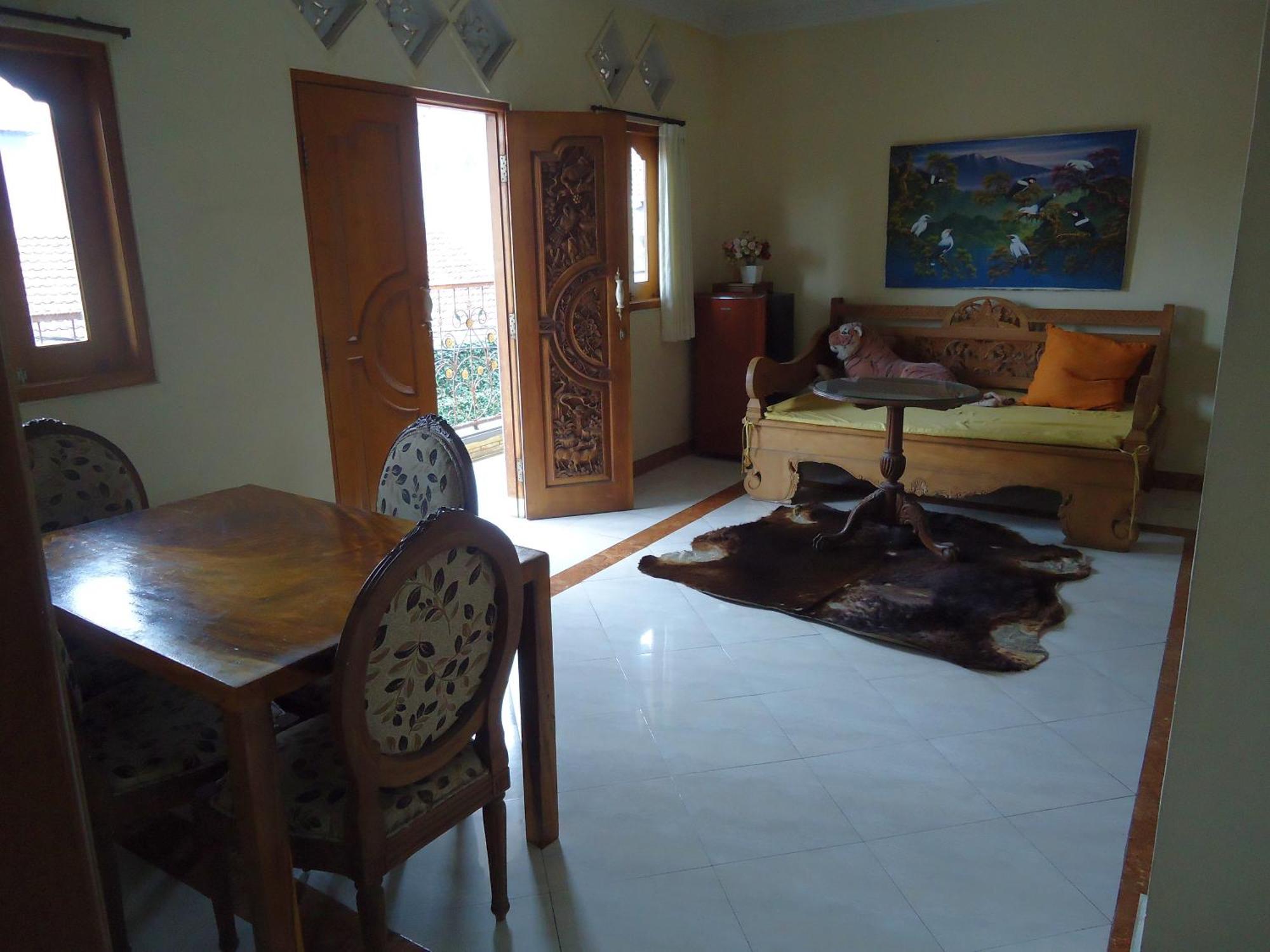 The Reinhold Guesthouse Bali Kerobokan  Ngoại thất bức ảnh