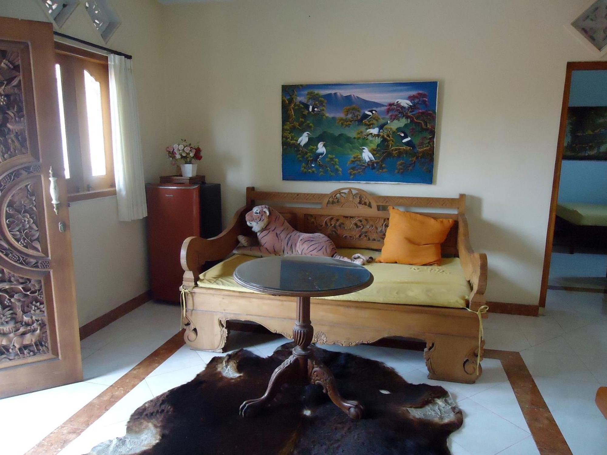 The Reinhold Guesthouse Bali Kerobokan  Ngoại thất bức ảnh