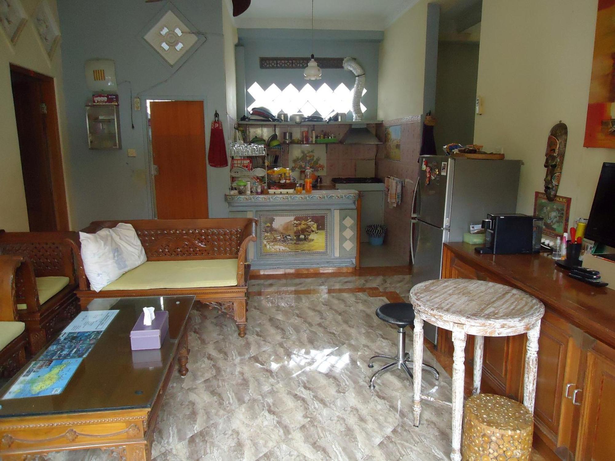 The Reinhold Guesthouse Bali Kerobokan  Ngoại thất bức ảnh